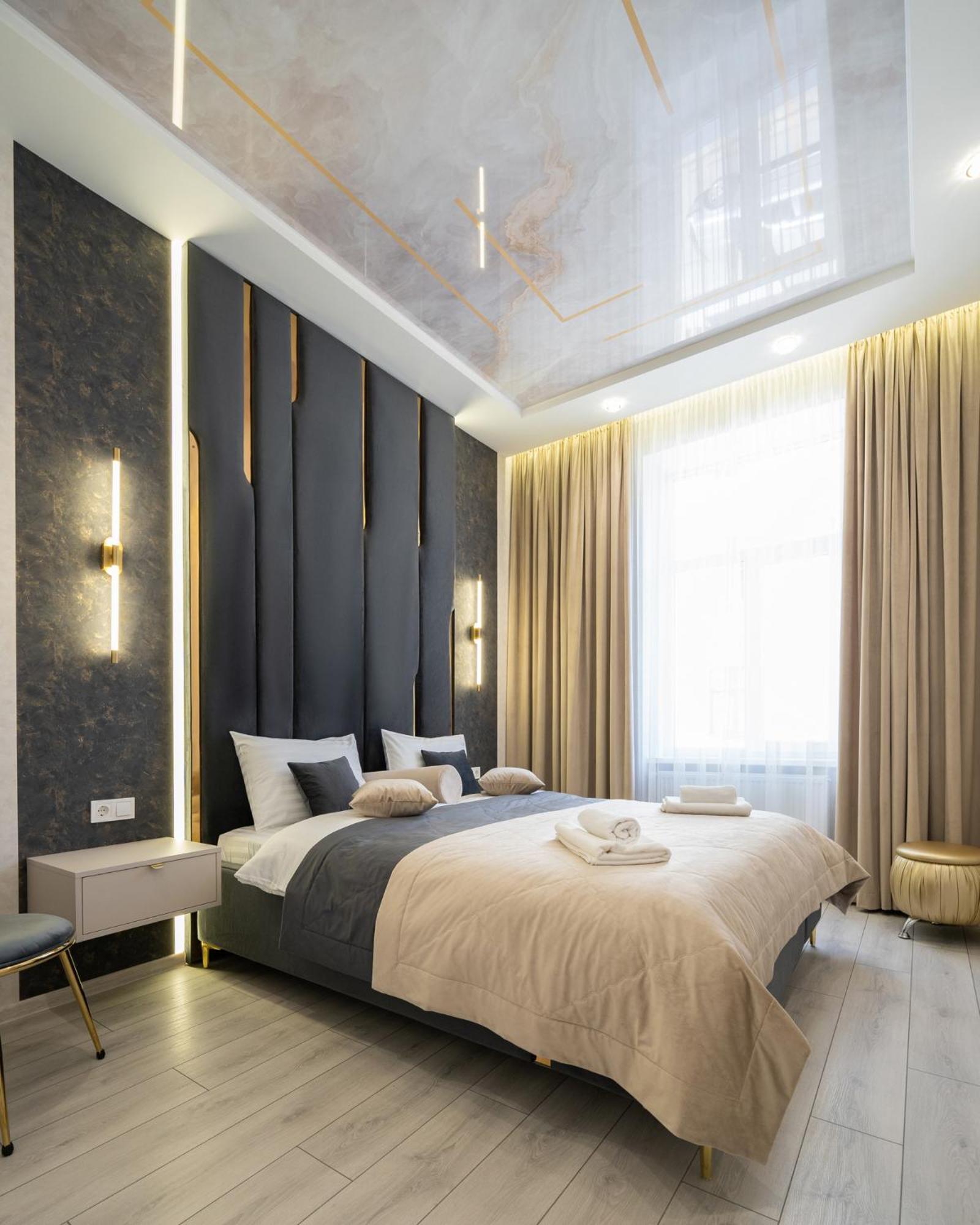 Rynok Square City Center Two Bedroom Apartment! Λβιβ Εξωτερικό φωτογραφία